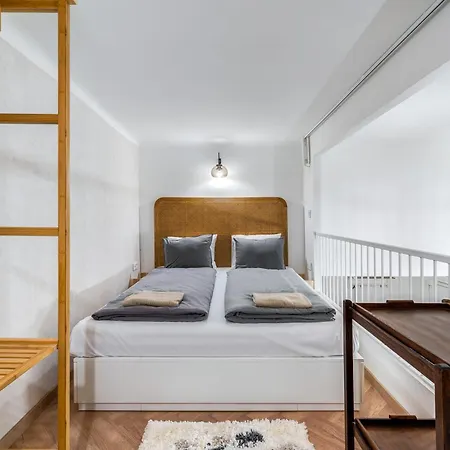 Apartment Opera Corso